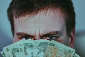 El Príncipe 5 pacto con el dinero